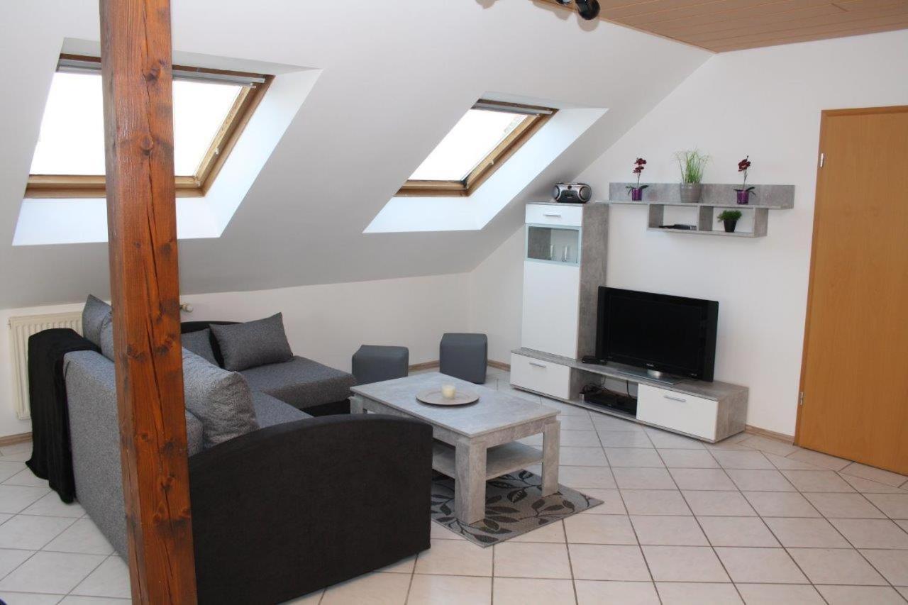 Ferienwohnung Kempf Mandelbachtal Ommersheim Dış mekan fotoğraf